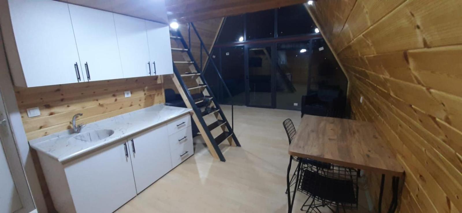 Bahcearasi Country house *